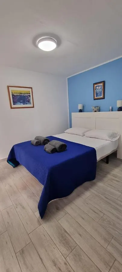 2 Camere Splendida Casa Vacanze In Tenerife Del Sur Casa Trilly Arona  Arona (Tenerife)
